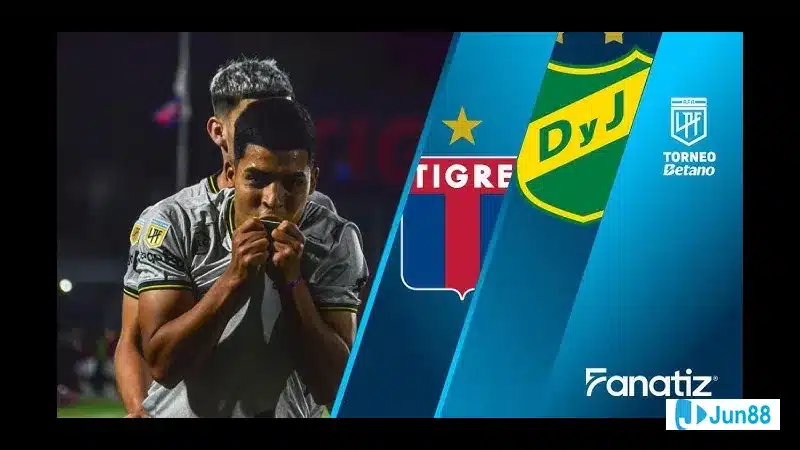 Cầu thủ của Tigre dũng mãnh vượt qua phòng ngự của Defensa y Justicia