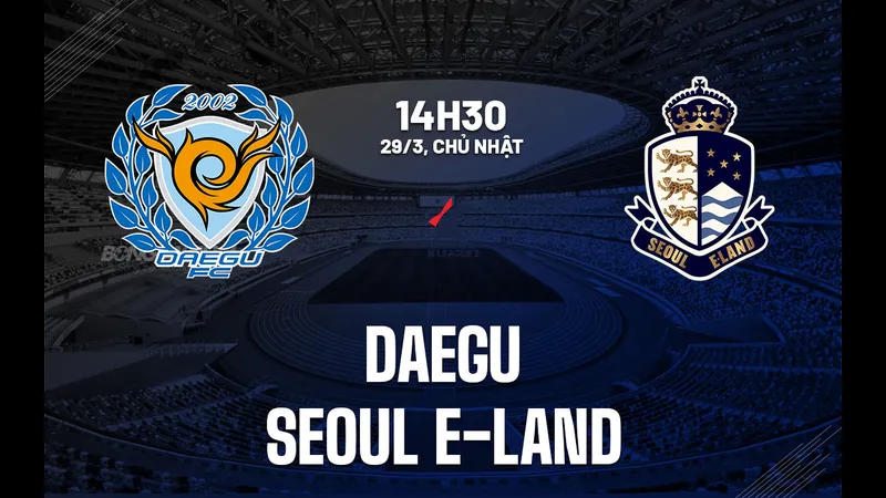 Cầu thủ Deagu và Seoul E đang tranh chấp quả bóng trên sân